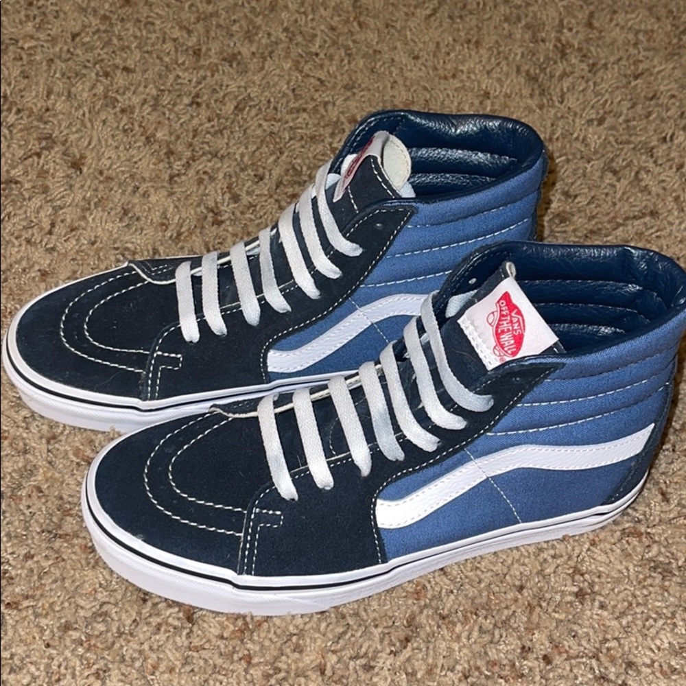 Hardly Worn Women’s 8.5 Sk8-Hi Vans